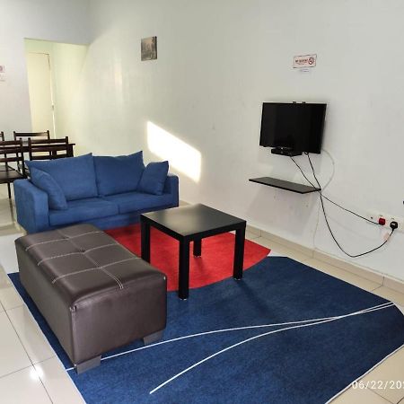 Oyo Homes 90679 Bahari Homes Malacca Екстериор снимка