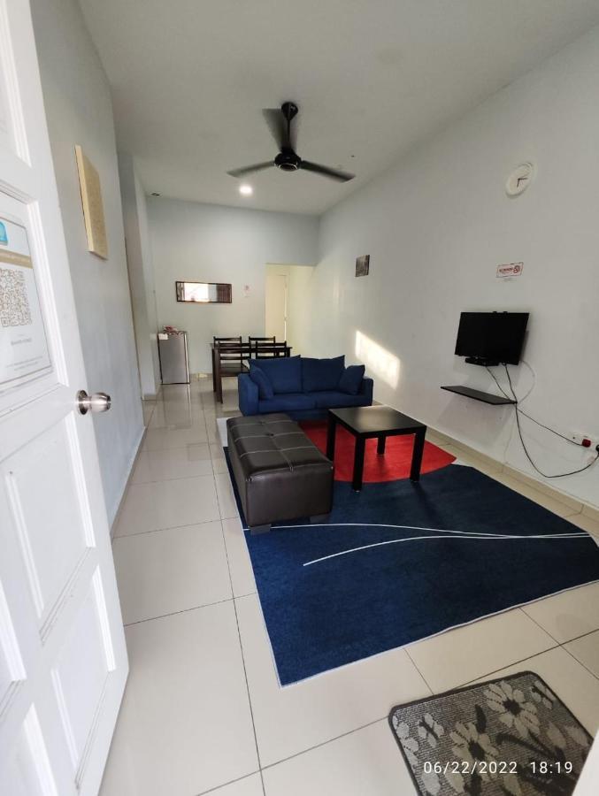 Oyo Homes 90679 Bahari Homes Malacca Екстериор снимка