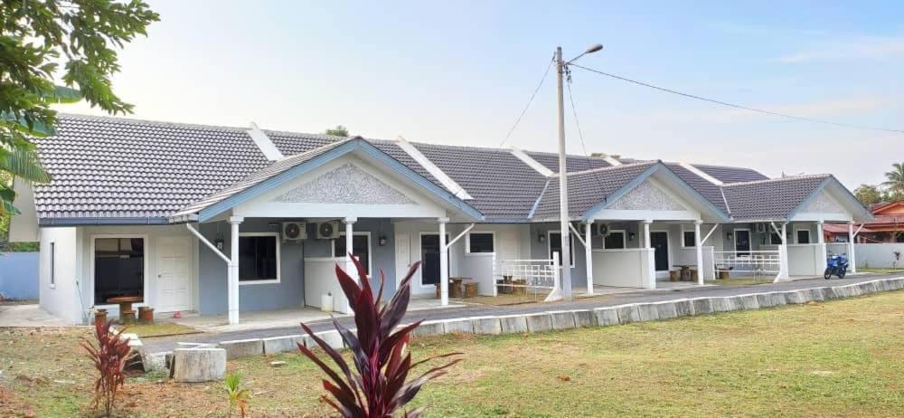 Oyo Homes 90679 Bahari Homes Malacca Екстериор снимка