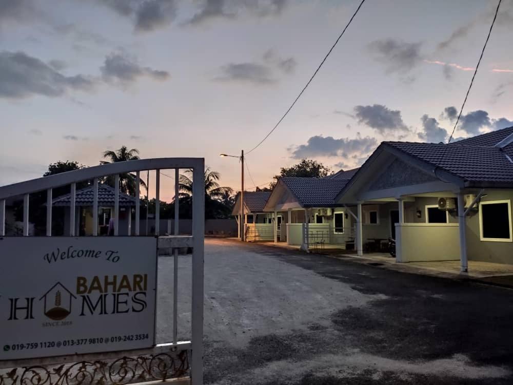 Oyo Homes 90679 Bahari Homes Malacca Екстериор снимка